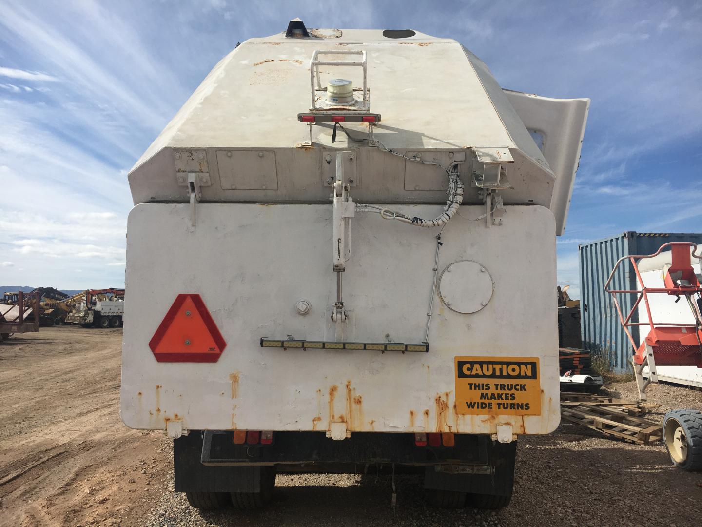 CAMION CON BARREDORA ELGIN CROSSWIND